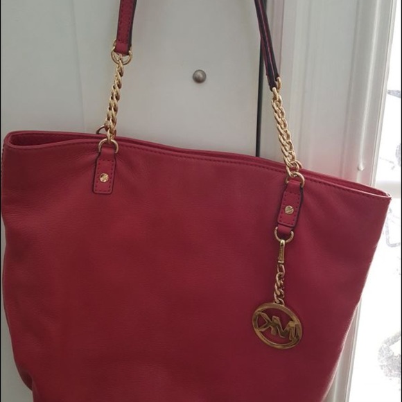 MK bag really nice - Picture 4 of 5